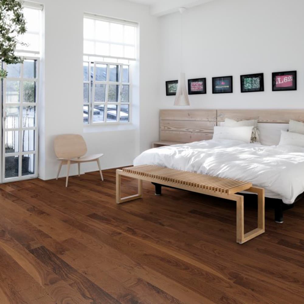 Паркетная доска KARELIA WALNUT STORY 138 SPIRIT 5G (2,2 м2)